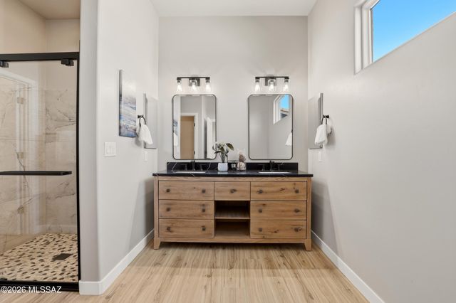 5659 W Desert Falcon Lane, Tucson, AZ 85742