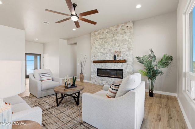5659 W Desert Falcon Lane, Tucson, AZ 85742