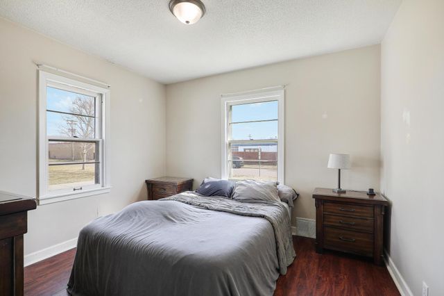 5301 Edgewood Avenue N, Crystal, MN 55428