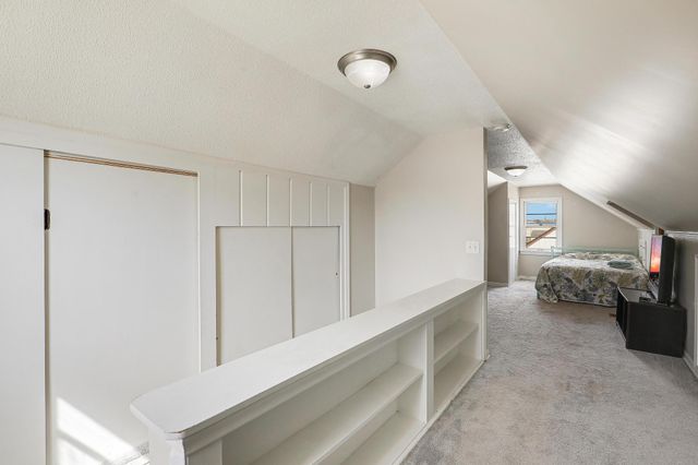 5301 Edgewood Avenue N, Crystal, MN 55428