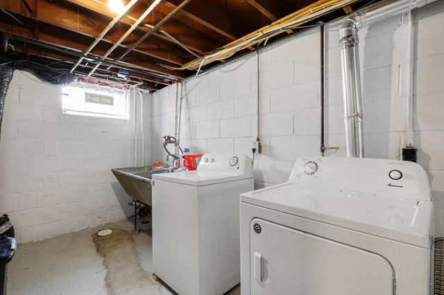 5301 Edgewood Avenue N, Crystal, MN 55428