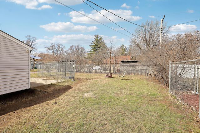 5301 Edgewood Avenue N, Crystal, MN 55428