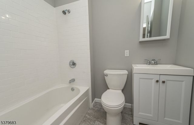 1099 Ringwood Ave, Wanaque Boro, NJ 07420