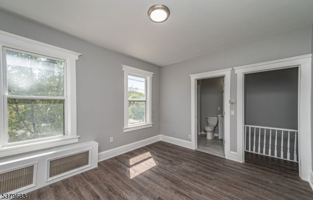 1099 Ringwood Ave, Wanaque Boro, NJ 07420