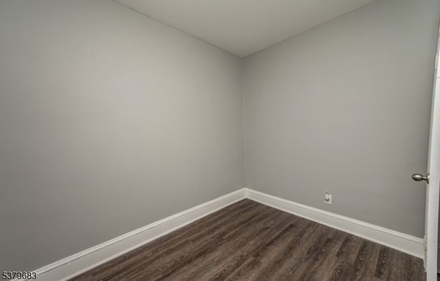 1099 Ringwood Ave, Wanaque Boro, NJ 07420