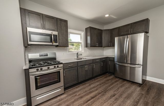 1099 Ringwood Ave, Wanaque Boro, NJ 07420