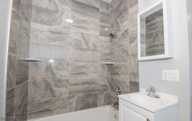 1099 Ringwood Ave, Wanaque Boro, NJ 07420