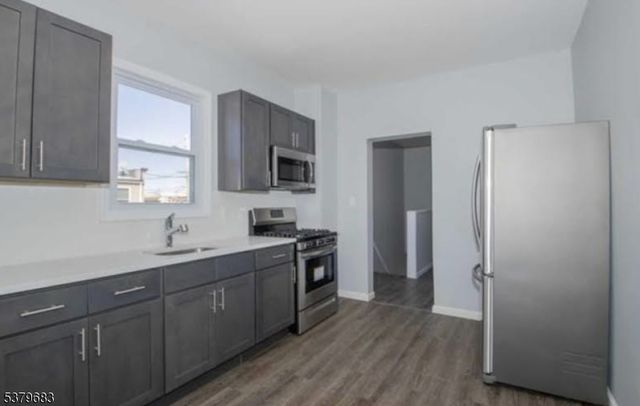 1099 Ringwood Ave, Wanaque Boro, NJ 07420