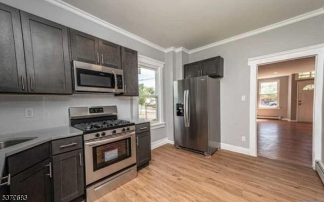 1099 Ringwood Ave, Wanaque Boro, NJ 07420