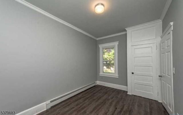 1099 Ringwood Ave, Wanaque Boro, NJ 07420