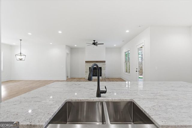 115 Oak Hill Circle, Eatonton, GA 31024