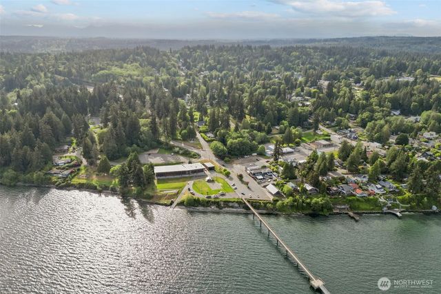 6582 NE Pear Street, Suquamish, WA 98392