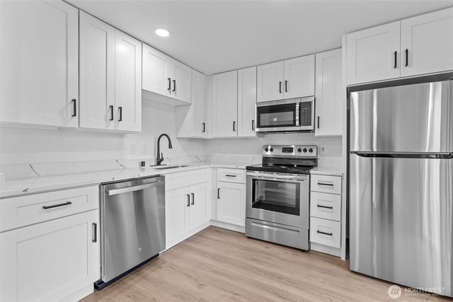 6582 NE Pear Street, Suquamish, WA 98392