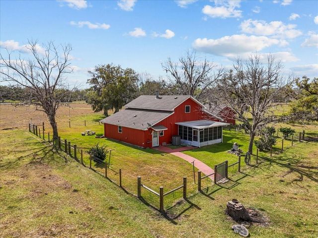 8960 County Road 505, Brazoria, TX 77422