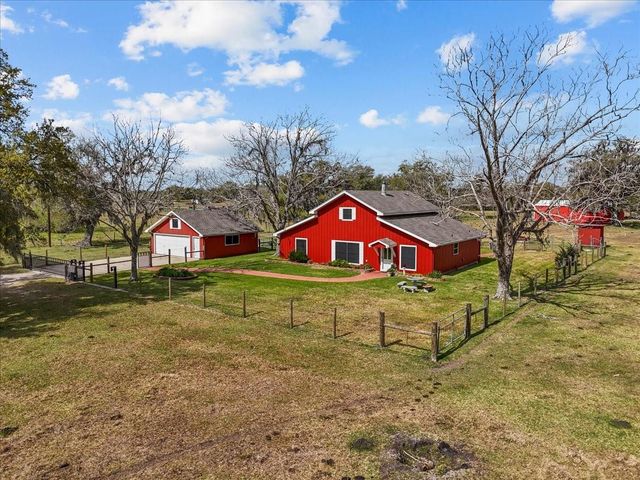 8960 County Road 505, Brazoria, TX 77422