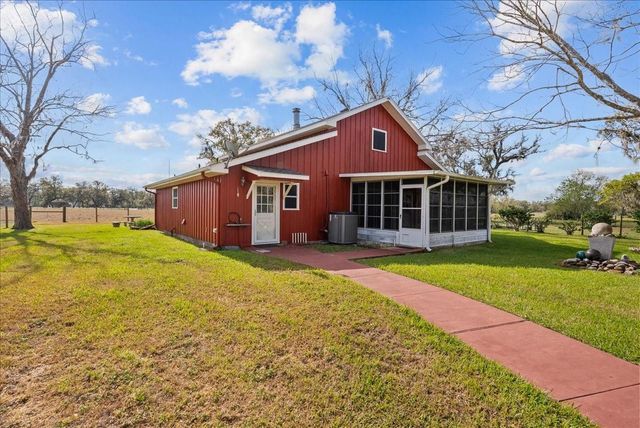 8960 County Road 505, Brazoria, TX 77422