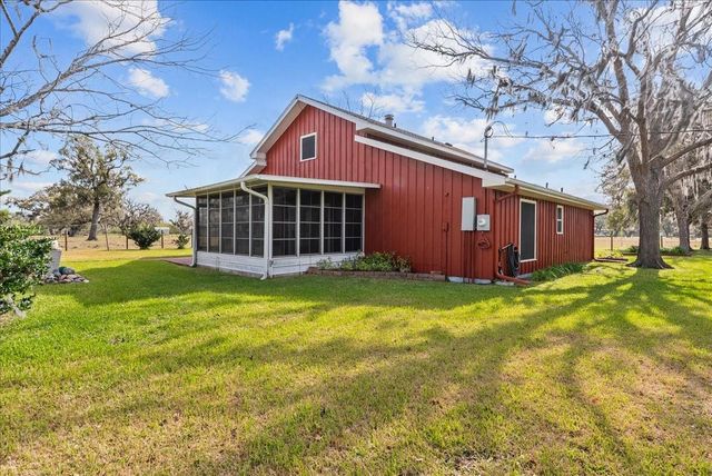 8960 County Road 505, Brazoria, TX 77422