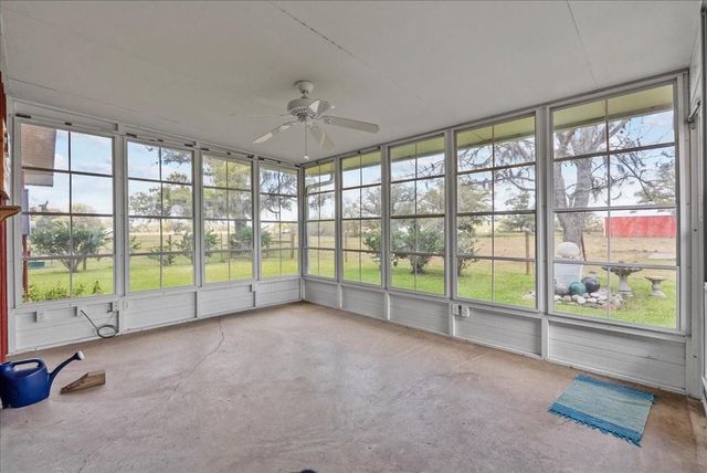 8960 County Road 505, Brazoria, TX 77422