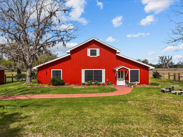 8960 County Road 505, Brazoria, TX 77422