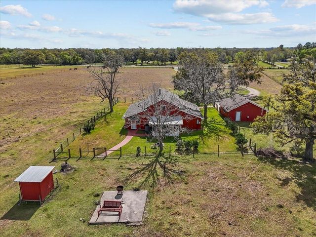 8960 County Road 505, Brazoria, TX 77422