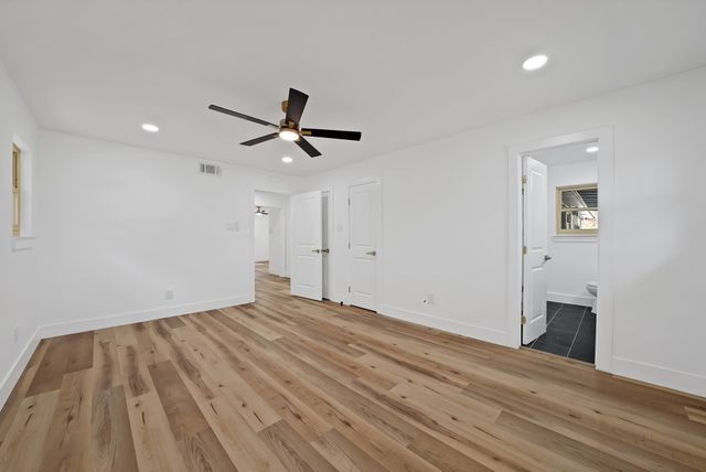 5617 Wharton Drive, Fort Worth, TX 76133