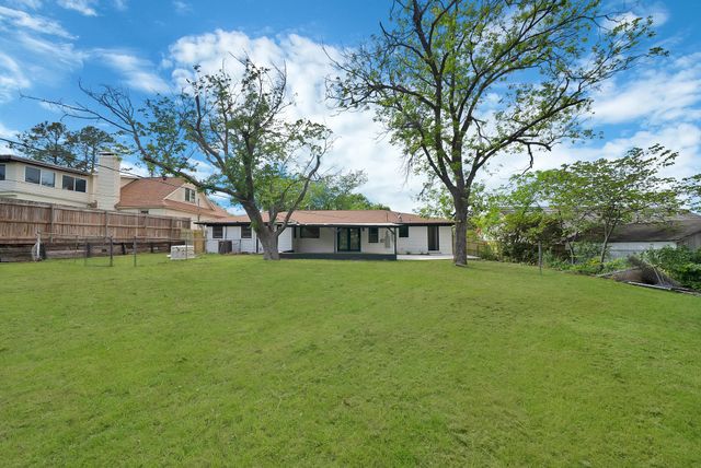 5617 Wharton Drive, Fort Worth, TX 76133