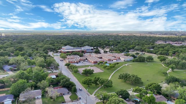 5617 Wharton Drive, Fort Worth, TX 76133