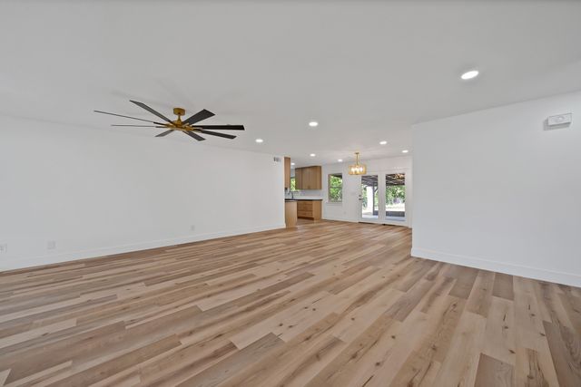 5617 Wharton Drive, Fort Worth, TX 76133