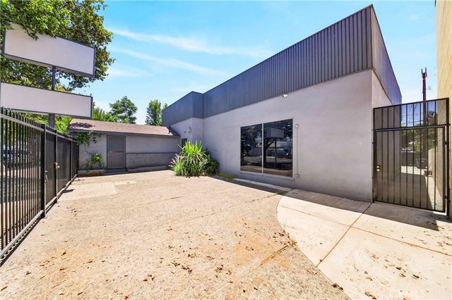 450 W Holt Avenue, Pomona, CA 91768
