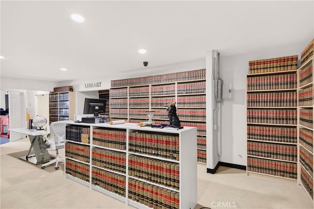 450 W Holt Avenue, Pomona, CA 91768
