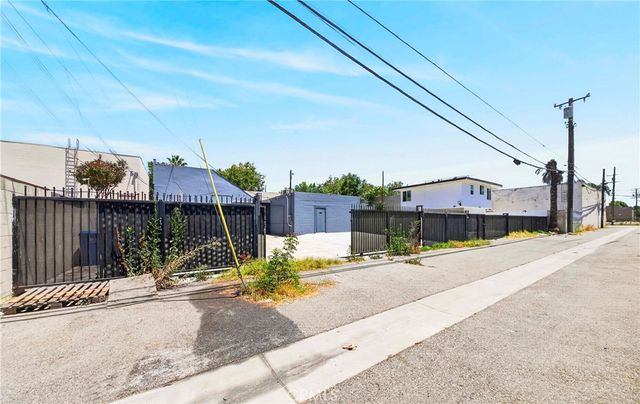 450 W Holt Avenue, Pomona, CA 91768