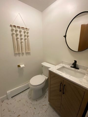 28 Douglas Drive 28, East Bridgewater, MA 02333