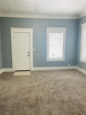 1017 S Kansas Street, La Porte, TX 77571