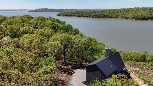 2217 Hidden Ridge Road, Eufaula, OK 74432
