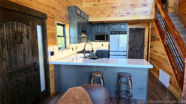 2217 Hidden Ridge Road, Eufaula, OK 74432
