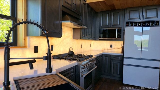 2217 Hidden Ridge Road, Eufaula, OK 74432