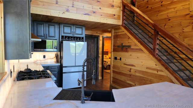 2217 Hidden Ridge Road, Eufaula, OK 74432