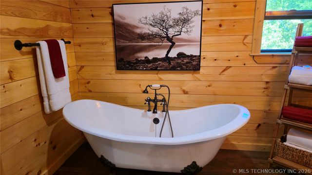 2217 Hidden Ridge Road, Eufaula, OK 74432