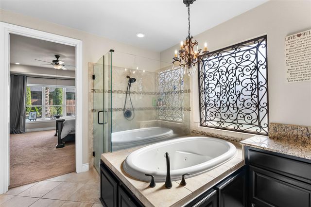 39 Camden Oaks Lane, Montgomery, TX 77356