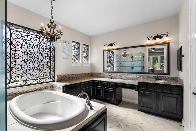 39 Camden Oaks Lane, Montgomery, TX 77356