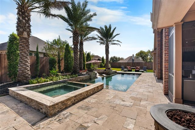 39 Camden Oaks Lane, Montgomery, TX 77356