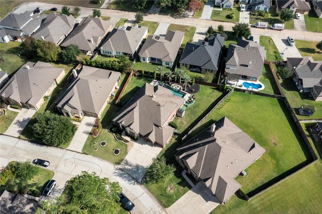 39 Camden Oaks Lane, Montgomery, TX 77356