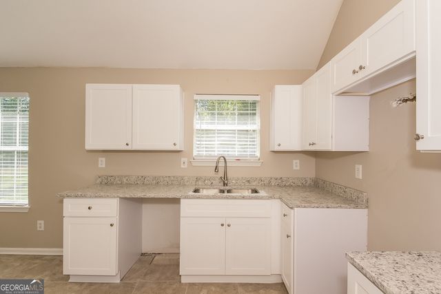 4290 Ward Bluff Court, Ellenwood, GA 30294