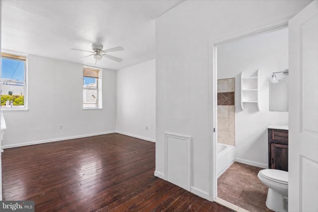 1765 WATERLOO ST, Philadelphia, PA 19122