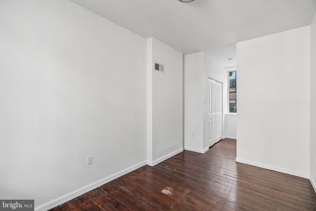 1765 WATERLOO ST, Philadelphia, PA 19122