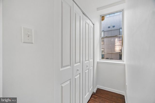 1765 WATERLOO ST, Philadelphia, PA 19122