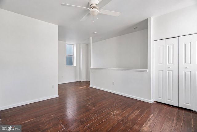 1765 WATERLOO ST, Philadelphia, PA 19122