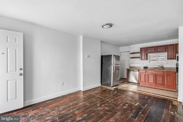 1765 WATERLOO ST, Philadelphia, PA 19122