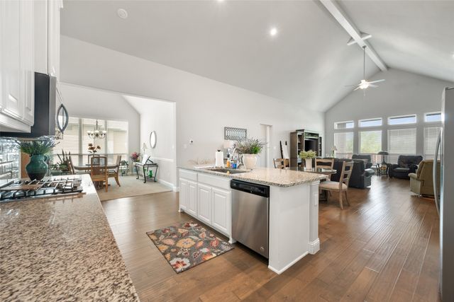 1921 Middleton Drive, Mansfield, TX 76063