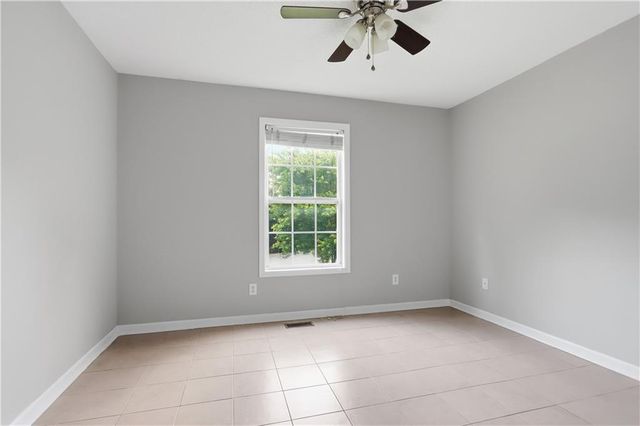 36 Elmwood Place NE, Cartersville, GA 30121